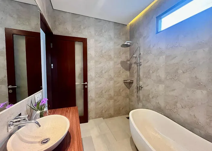 Keshava 3*